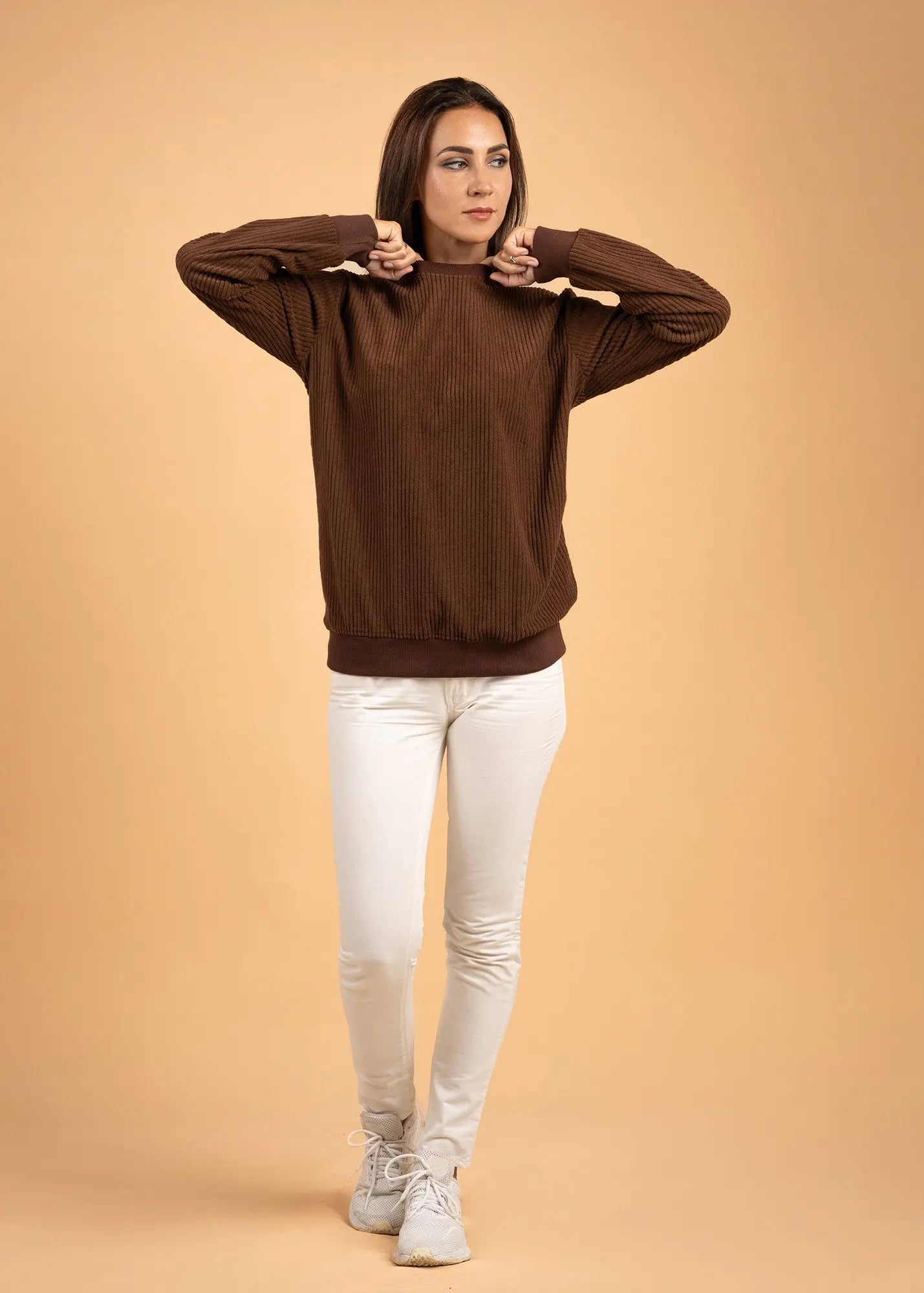 Velvet Crewneck Jumper - LCY LONDON 